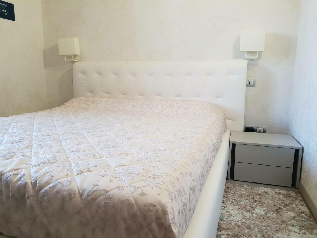Sirmione Park View Luxury Apartments Exterior photo